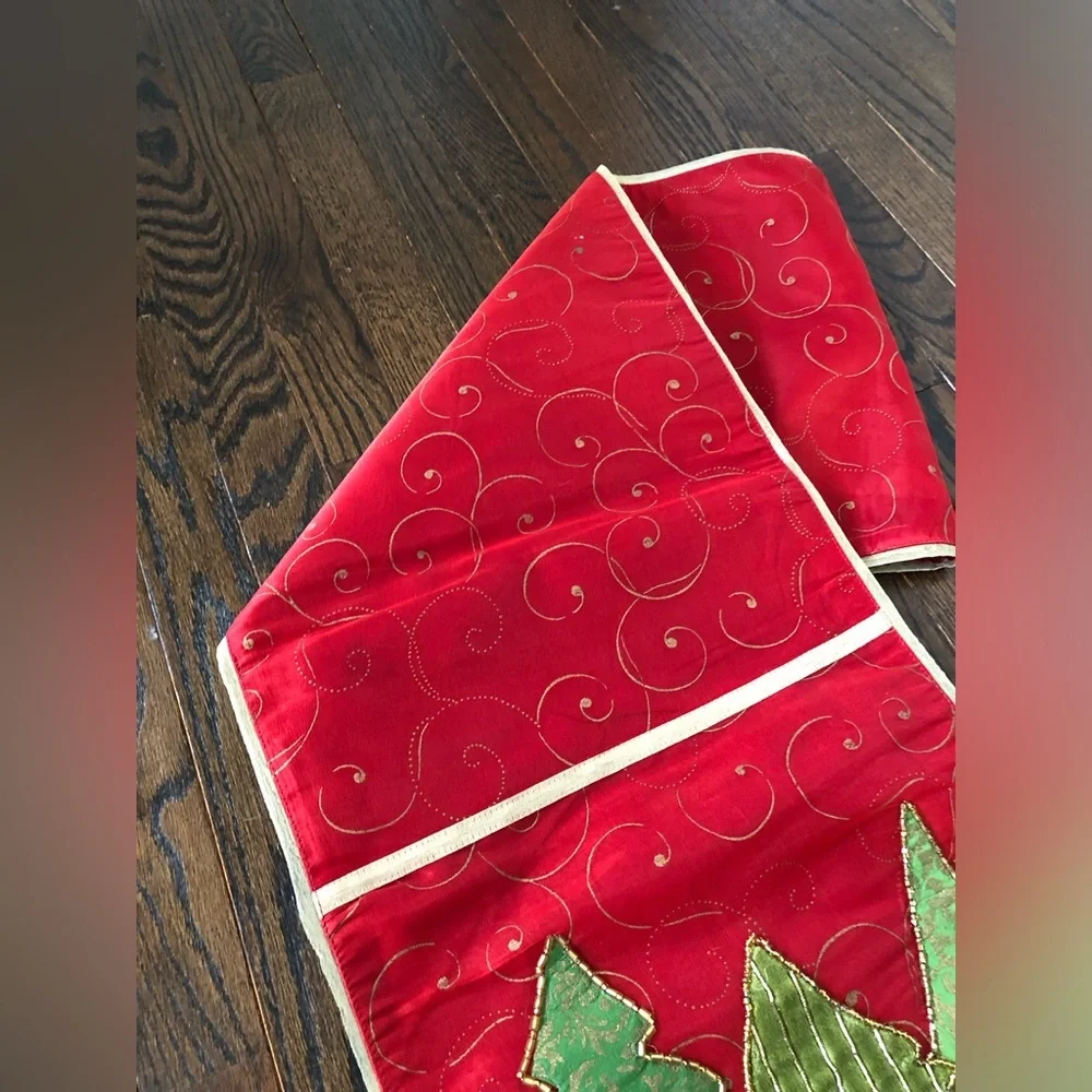 Pier 1 Imports 13”x72” Red/Gold/Green Christmas Trees Appliqué Table Runner